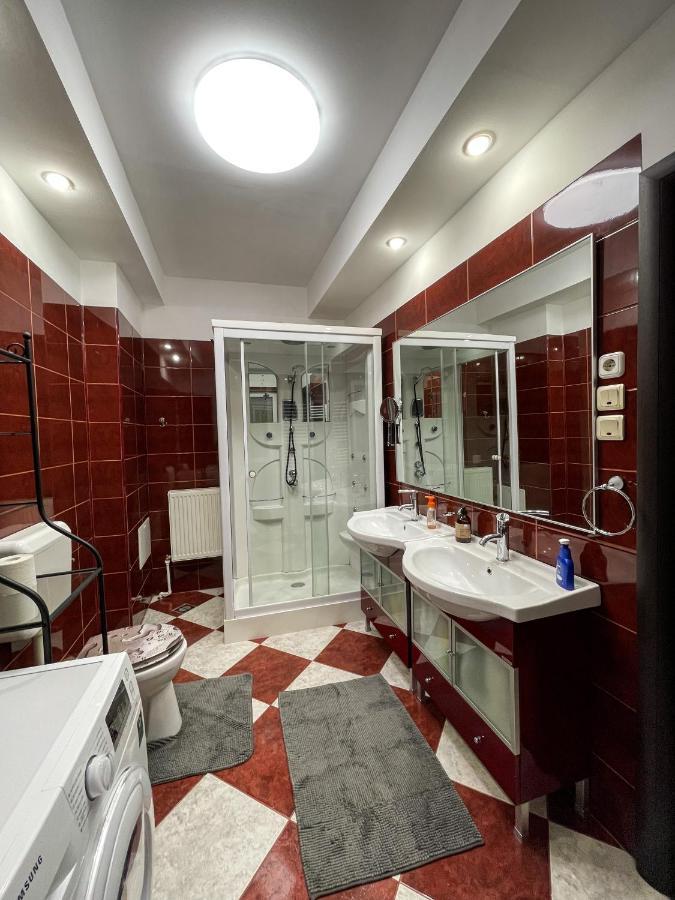 Central Apartment W/ Fire Place - Ground Floor บูคาเรสต์ ภายนอก รูปภาพ