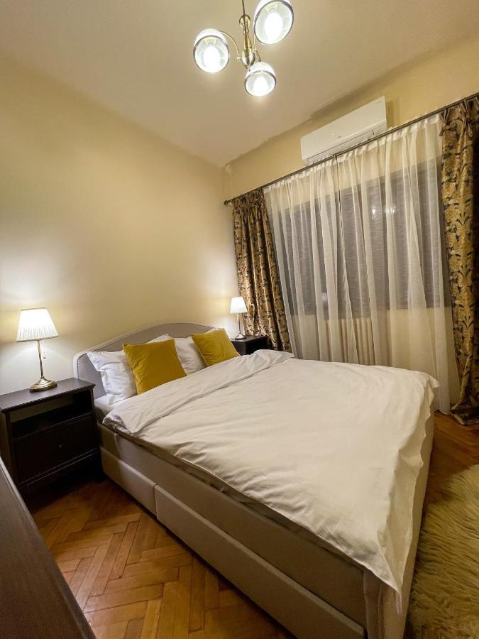 Central Apartment W/ Fire Place - Ground Floor บูคาเรสต์ ภายนอก รูปภาพ